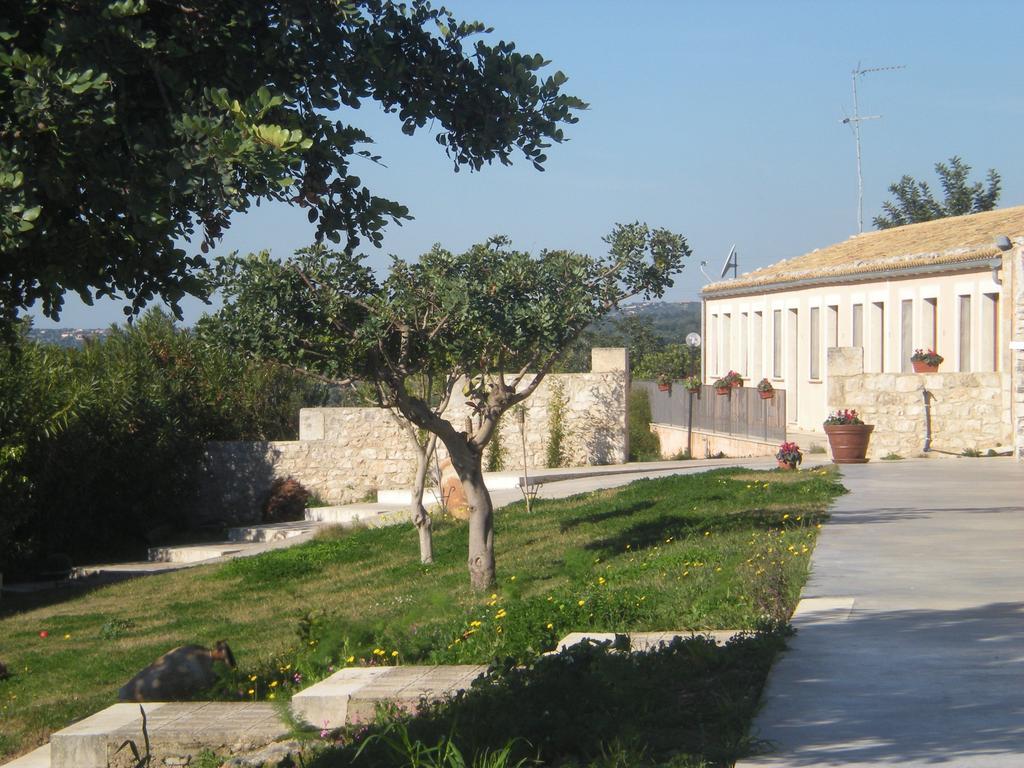 Villa Principe Di Belmonte Ispica Exterior foto